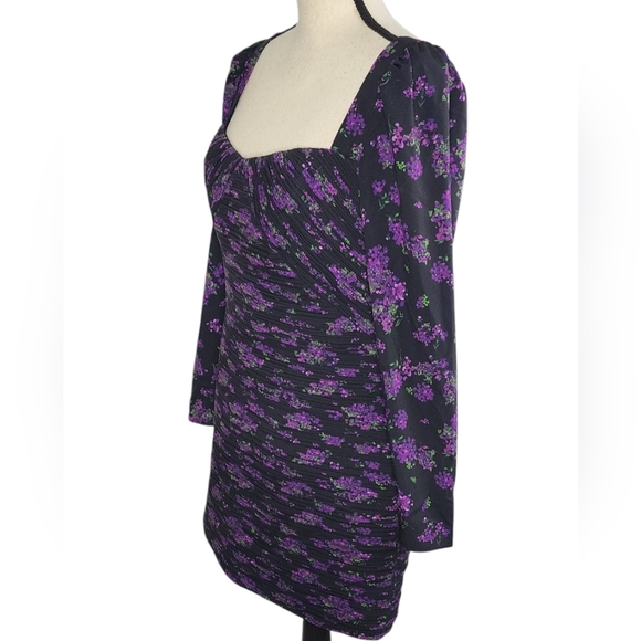 AMUR Giulia Pleated Mini Bodycon Dress Hydrangea Berry Women's Size 12 - Picture 4 of 15